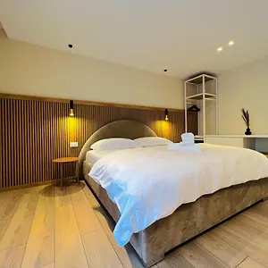 Center Hideaway Apartamento Tirana