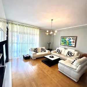 Central Inn Home Tirana Apartamento Tirana